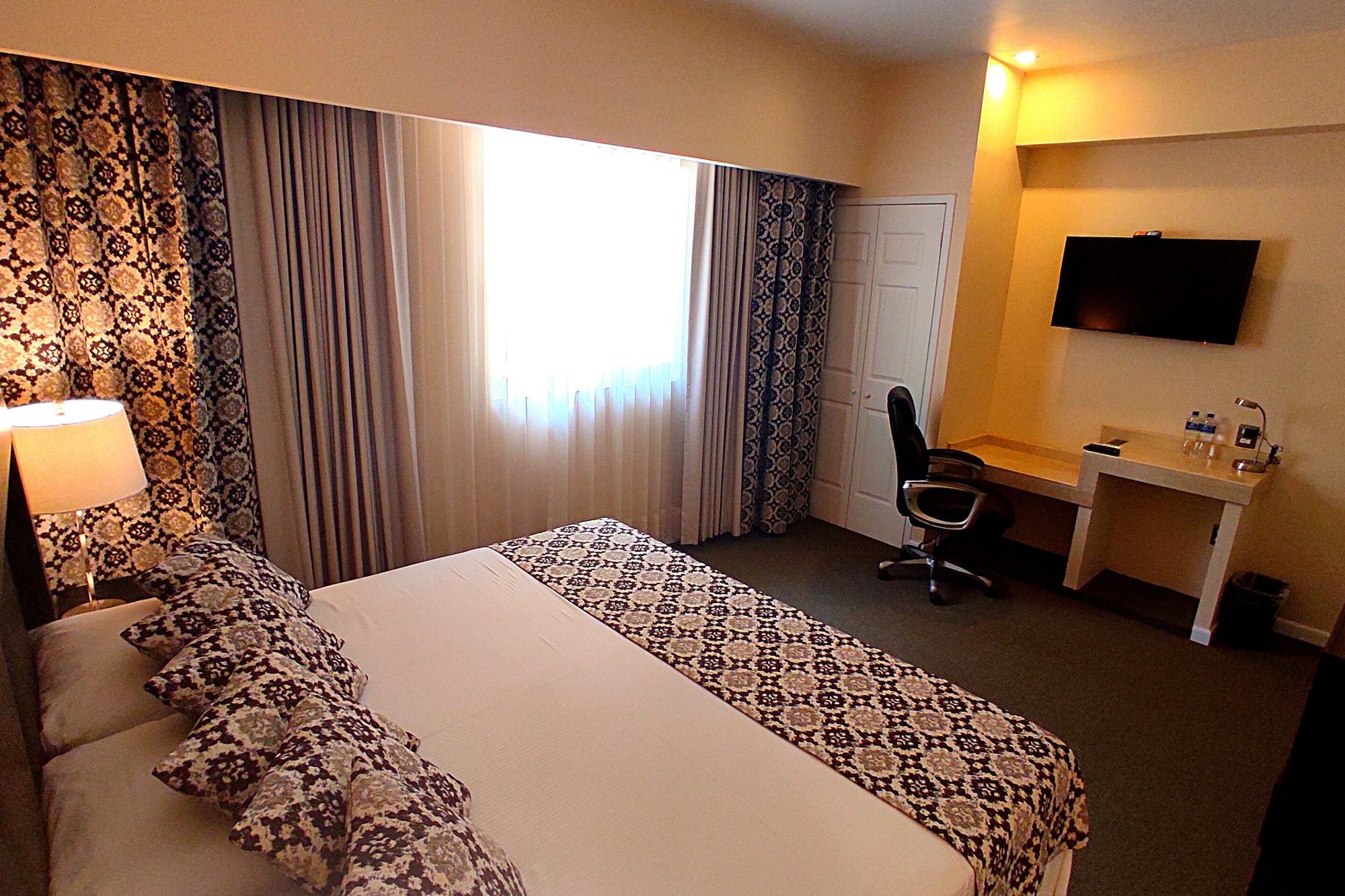 Hotel Real Del Bosque Golf And Spa ตูลา เดอ อัลเลนเด ภายนอก รูปภาพ