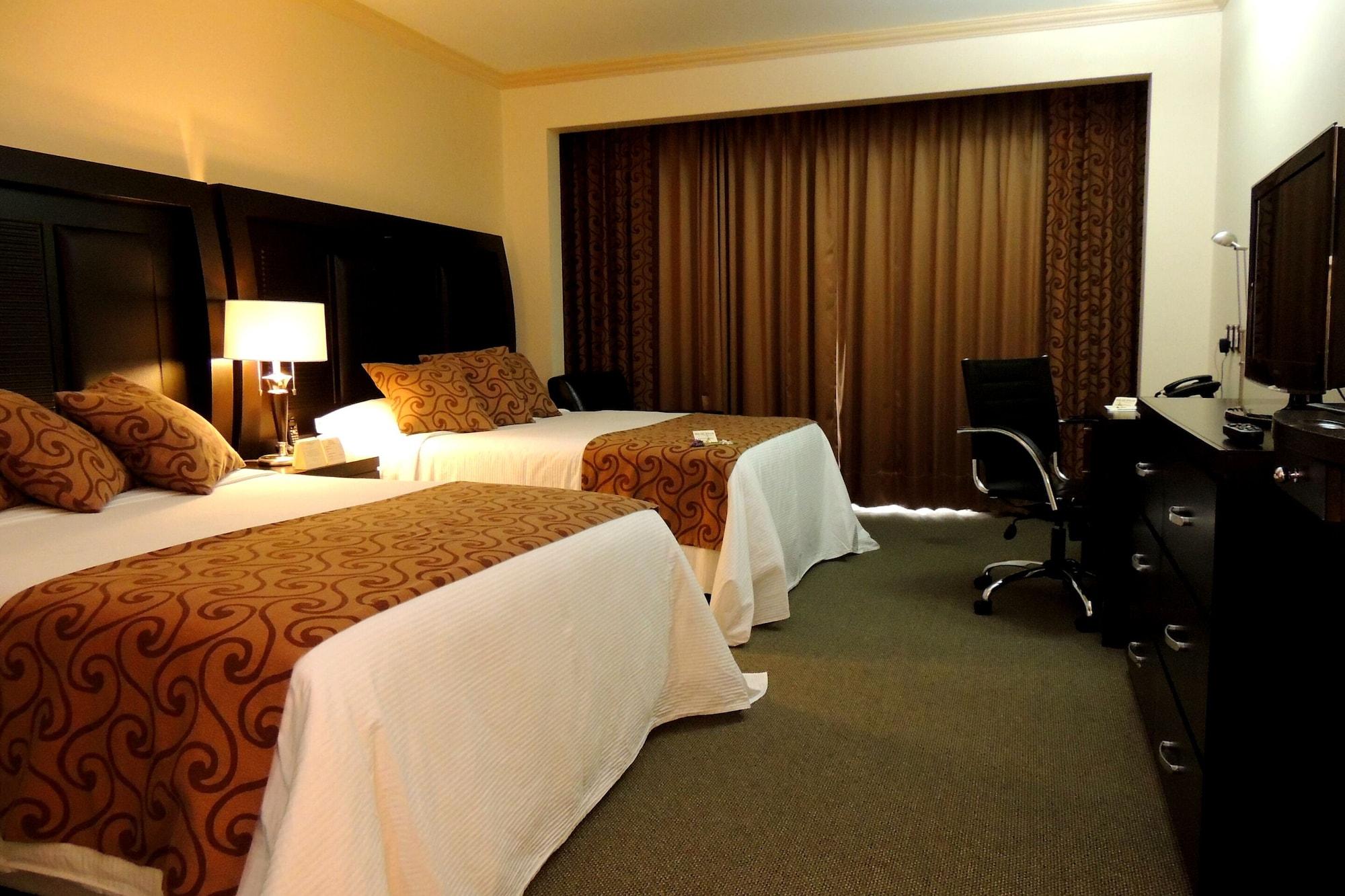 Hotel Real Del Bosque Golf And Spa ตูลา เดอ อัลเลนเด ภายนอก รูปภาพ