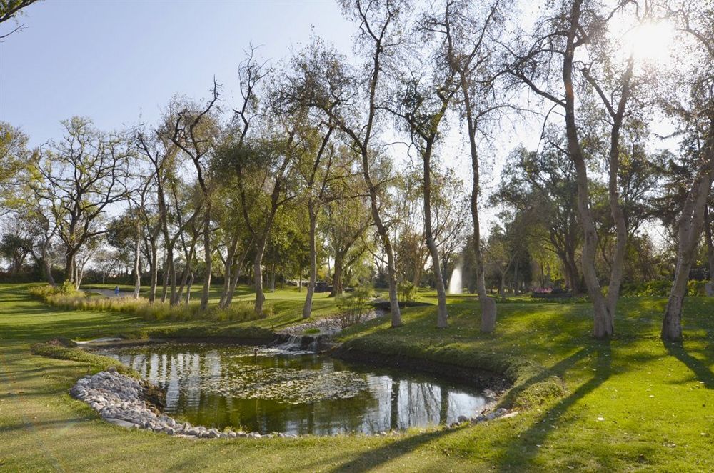 Hotel Real Del Bosque Golf And Spa ตูลา เดอ อัลเลนเด ภายนอก รูปภาพ